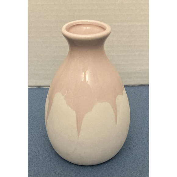 Isaac Mizrahi Other - Isaac Mizrahi Loves XO Sienna Pottery Vase Pink & White 6.5"